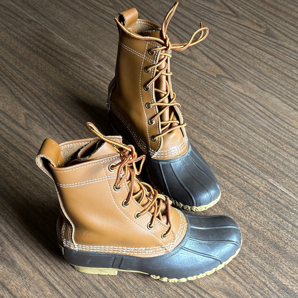LL Bean Size 6 Women's Bean Boots 8"